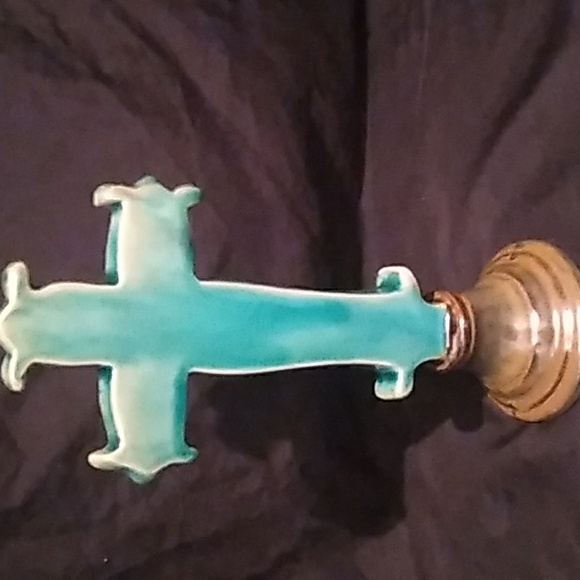 Decorative Southwest Style Turquoise/Green Cross with Golden Brown Base (B5) - Picture 3 of 10